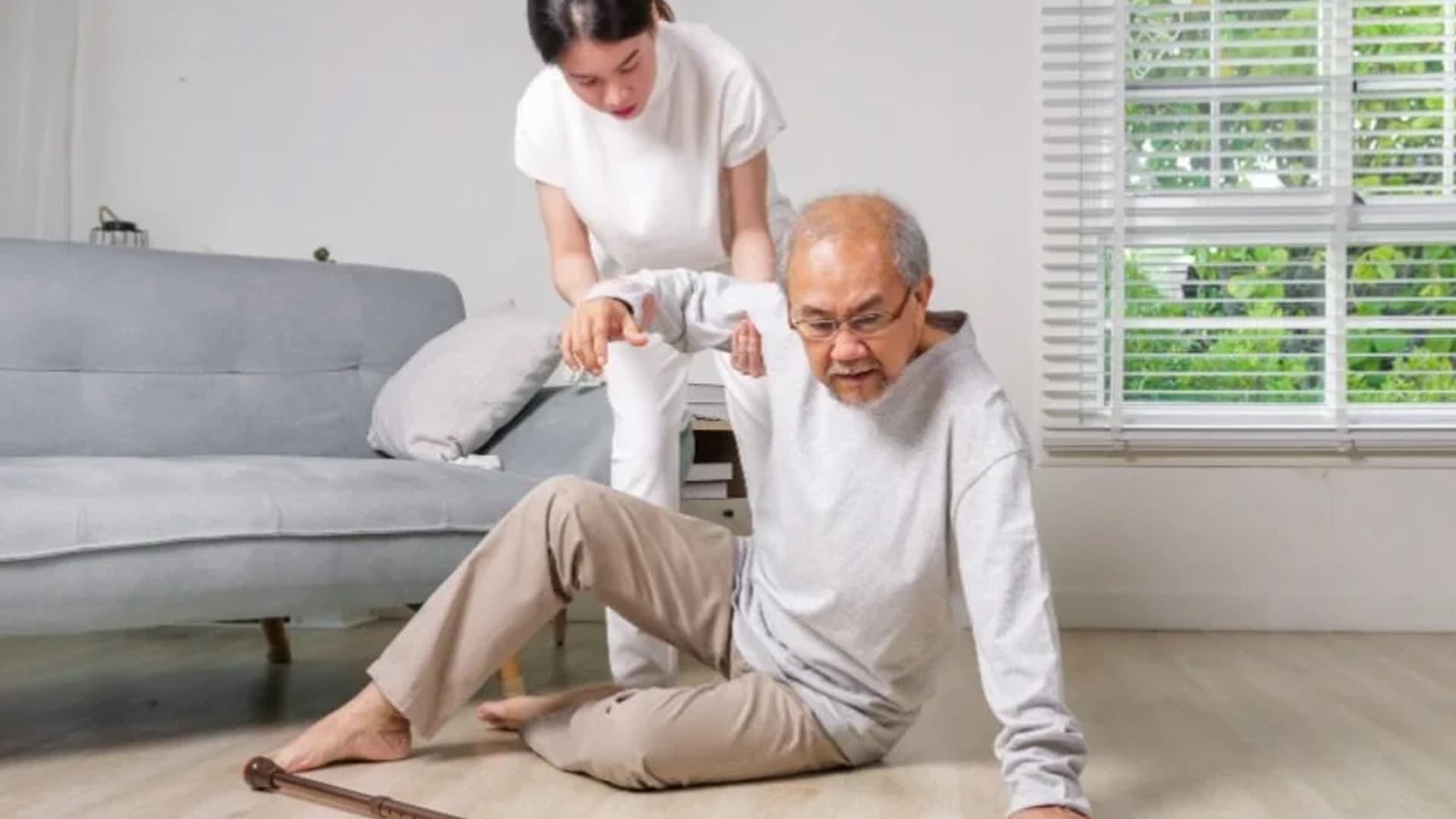 How To Treat & Recover From a Concussion